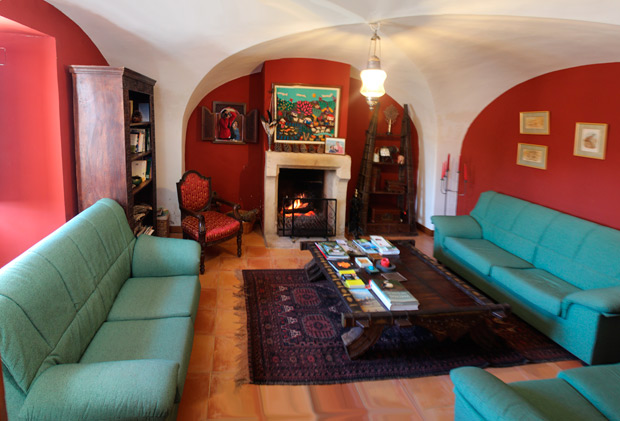 Living room with fireplace